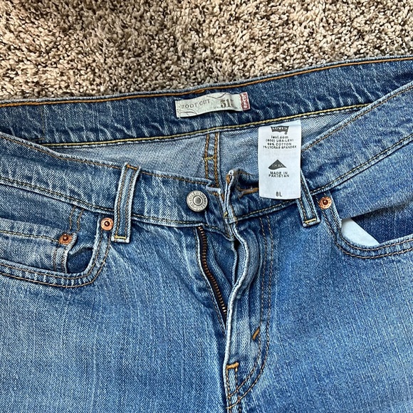 Bootcut Levi’s - Picture 2 of 4